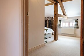 Stunning Five BD Home Near Tewkesbury