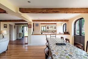 Stunning Five BD Home Near Tewkesbury