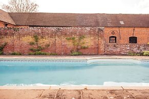 Stunning Five BD Home Near Tewkesbury