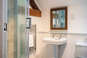Stunning Five BD Home Near Tewkesbury