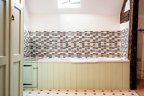 Stunning Five BD Home Near Tewkesbury