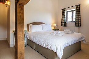 Stunning Five BD Home Near Tewkesbury