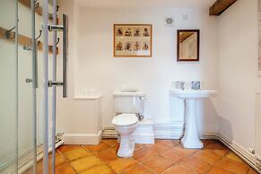Stunning Five BD Home Near Tewkesbury