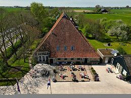 Br Ndemar Boerderijkamer