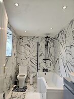 Denhomes Luxury Flat