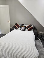 Denhomes Luxury Flat