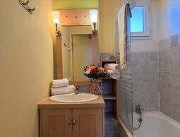 Mediterranean Sea View Escape for 6