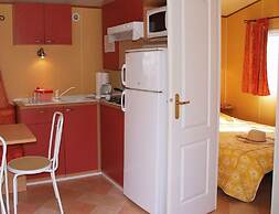 Spacious Beachside Family Stay