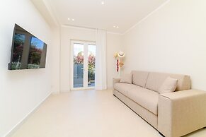Suites 21 Luxury Apartment