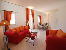 Apartment in Maussane-les-alpilles