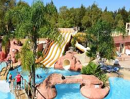 Family Lodge Near Beach & Pool