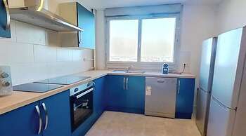 Private Room in a Shared Flat - Lyon 8
