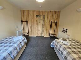 Cozy Inchbae Cottage - Garve Getaway