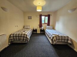 Cozy Inchbae Cottage - Garve Getaway