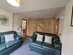 Cozy Inchbae Cottage - Garve Getaway