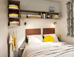 Compact Coastal Family Stay for 4
