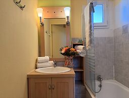 Hillside Mediterranean Stay for 6