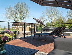 Sunset Lounge Villa for Groups