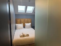 The Hyve Budget Hotel Rotterdam
