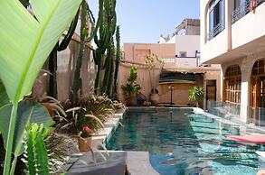RIAD ATLAS SURF