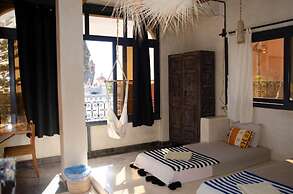 RIAD ATLAS SURF