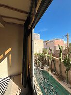 RIAD ATLAS SURF