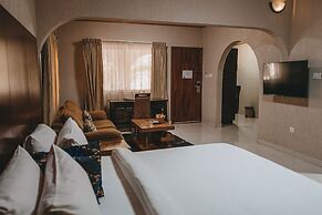 Raybow International Hotel