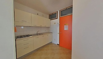 Convenient Beachside Flat With Pool