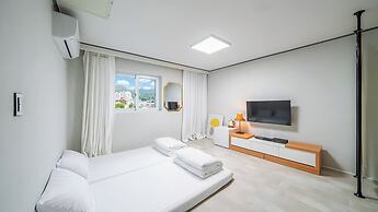 Yangyang J Ocean View