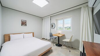 Yangyang J Ocean View