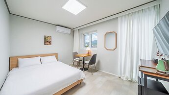 Yangyang J Ocean View