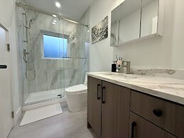 Vancouver Katherine 2BD 2BA Laneway Home
