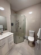 Goodview Hotel