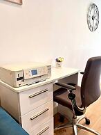 Tranquil Turquoise - 3 Bed House With Parking