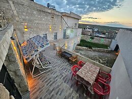 Tarihi Midyat Acar Konağı-Butik Otel