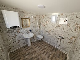 Tarihi Midyat Acar Konağı-Butik Otel