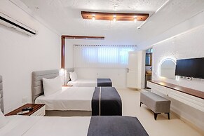 B House Alaçatı