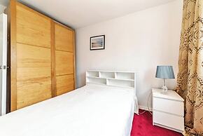 2 Bed Flat - Sleeps 3 - Pets - Parking - Wifi