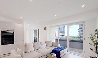 Deluxe Serviced Three Bedroom Apartment