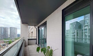 Deluxe Serviced Three Bedroom Apartment