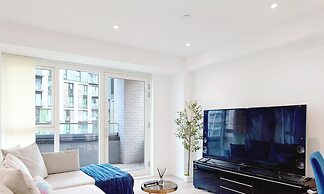 Deluxe Serviced Three Bedroom Apartment
