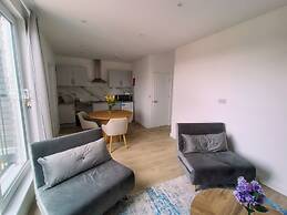 Awesome Flat Harrow Town Centre