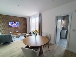 Awesome Flat Harrow Town Centre