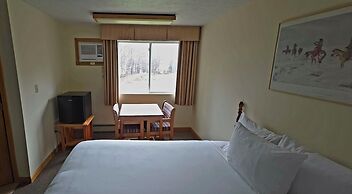 Wilson Lake Inn