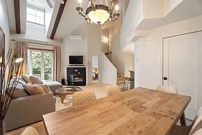 Le Johannsen by RVMT