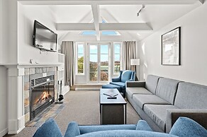 Le Johannsen by RVMT