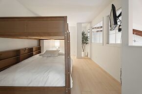 Le Johannsen by RVMT