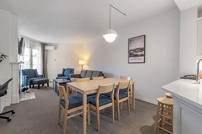 Le Johannsen by RVMT