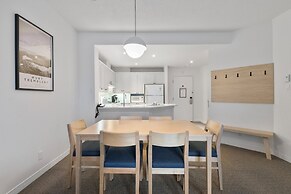 Le Johannsen by RVMT
