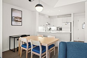 Le Johannsen by RVMT
